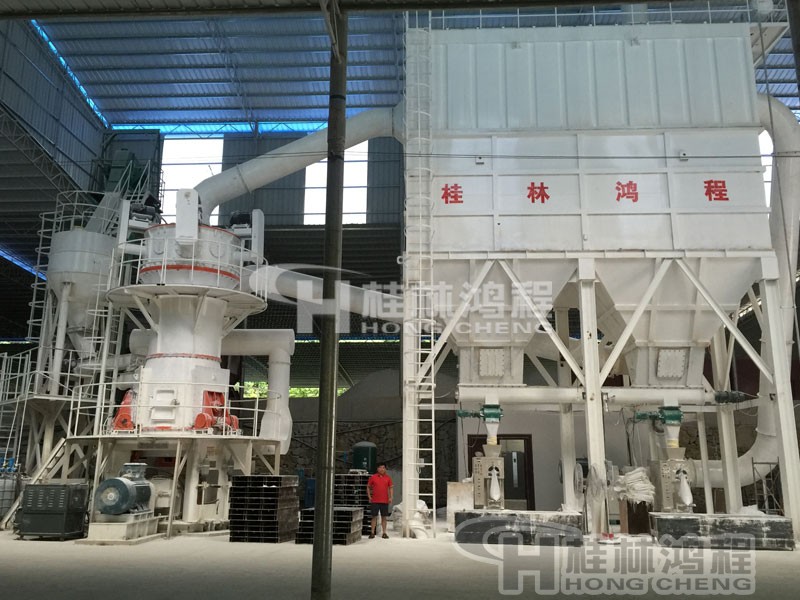 HLMX水泥熟料超細(xì)微粉磨 超細(xì)立磨機(jī) HLMX1100水泥熟料超細(xì)微粉磨 超細(xì)立磨機(jī)