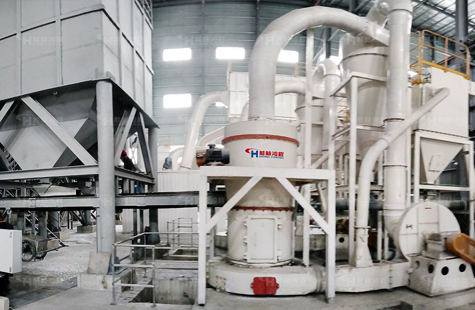 木質(zhì)活性炭小型磨粉機(jī)